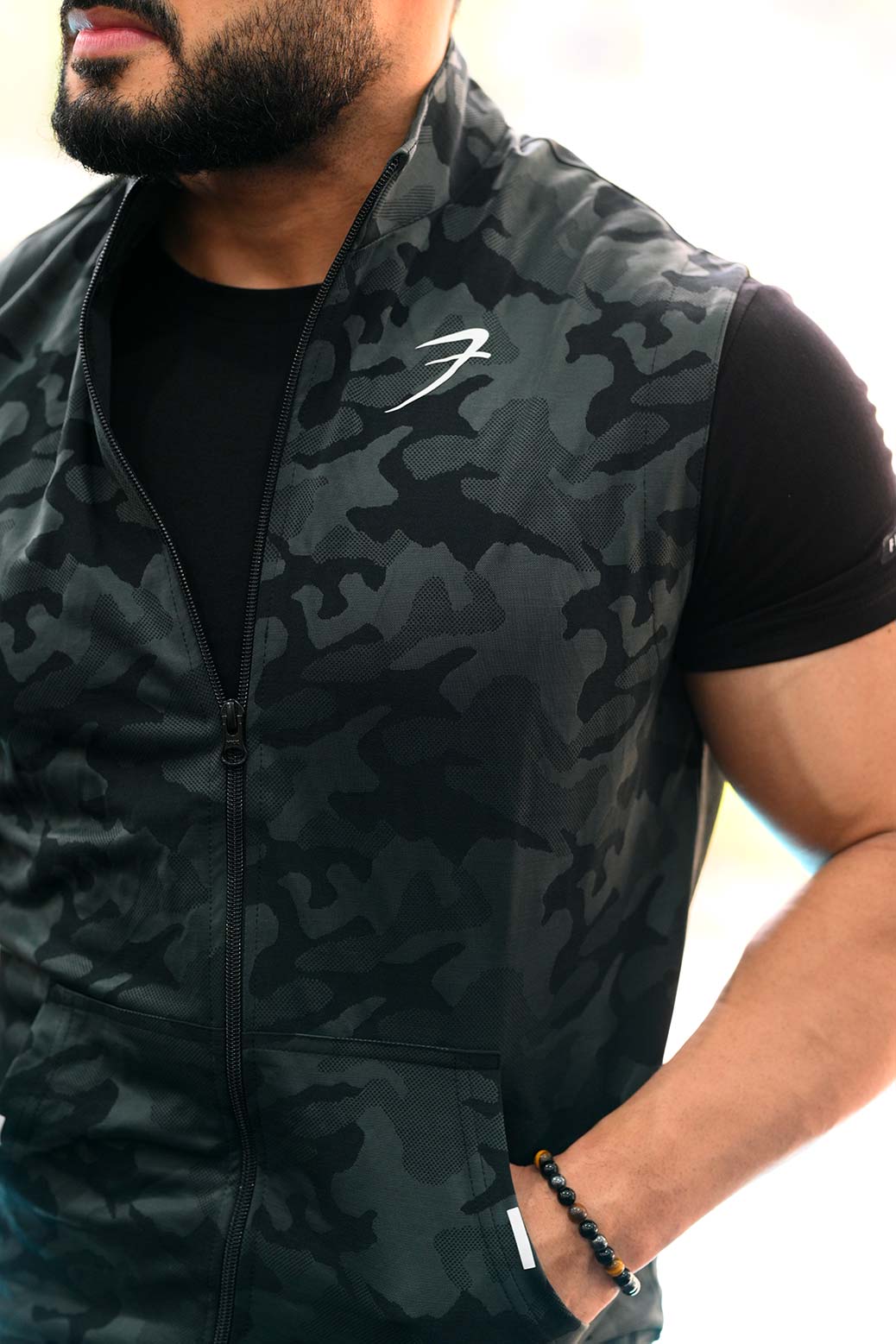 Camo Sleeveless Jacket Black - Image 3