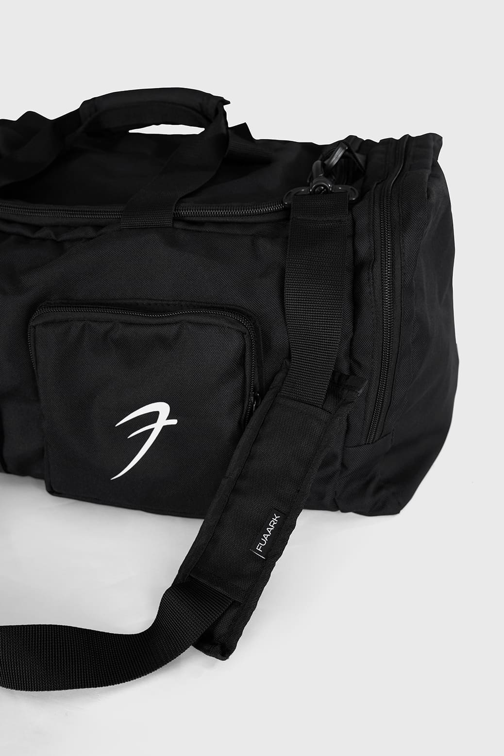 Peak  Hybrid Bag Black - Image 6