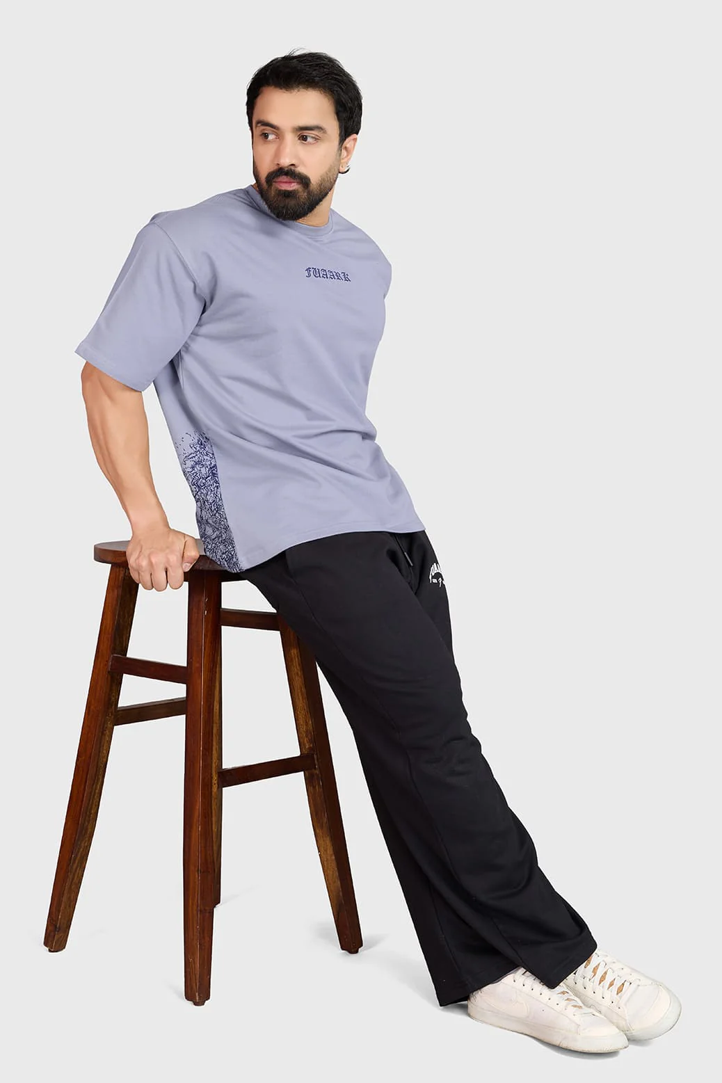 Sword Oversized T-shirt Light Grey - Image 3